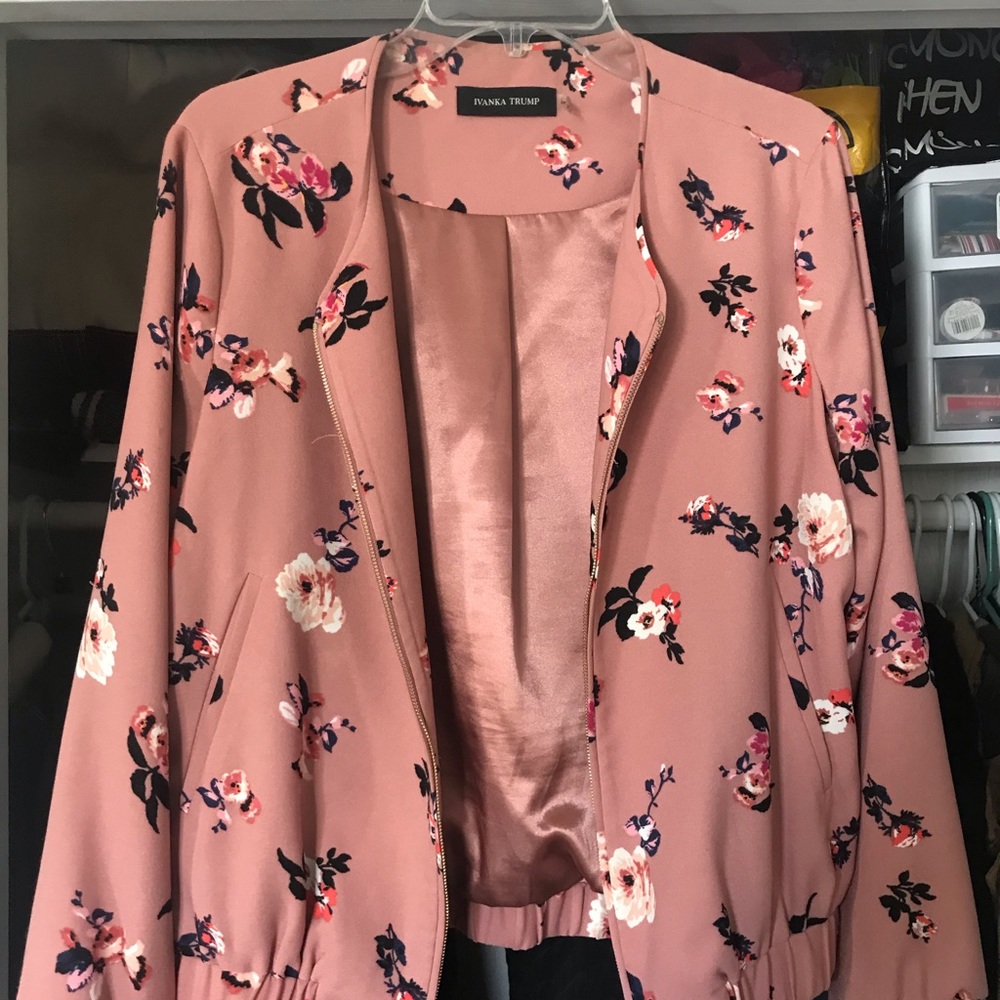 Ivanka Ttump Spring coat